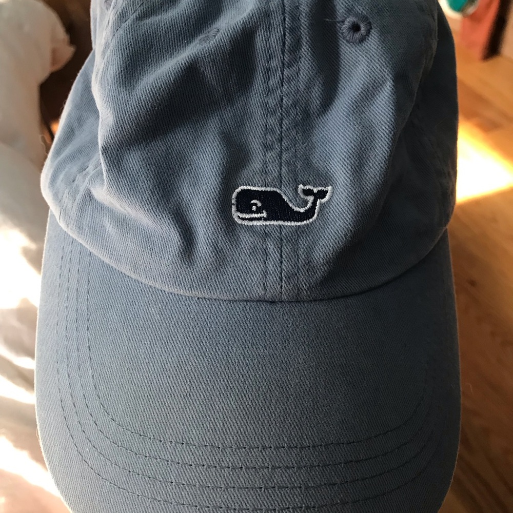 VV HAT - Picture 2 of 4